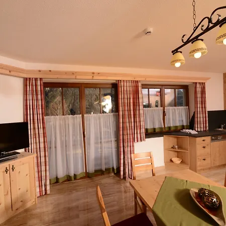 Gruenwald アパートホテル