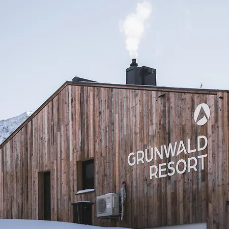 Gruenwald Und Mit Pool شقة فندقية 4*
