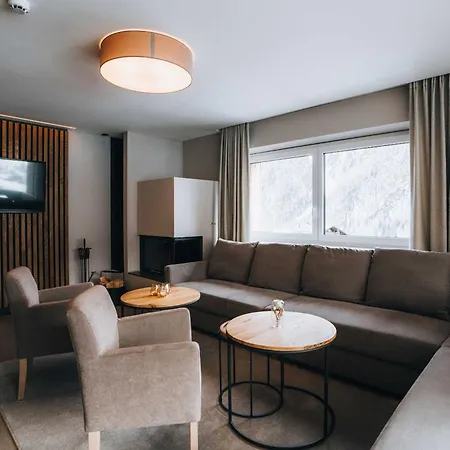 Hotel apartamentowy Gruenwald Sölden