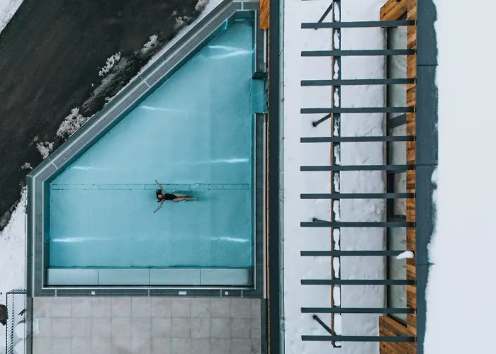 Gruenwald Und Mit Pool