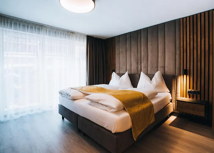 Apart Otel Gruenwald Und Mit Pool 4*