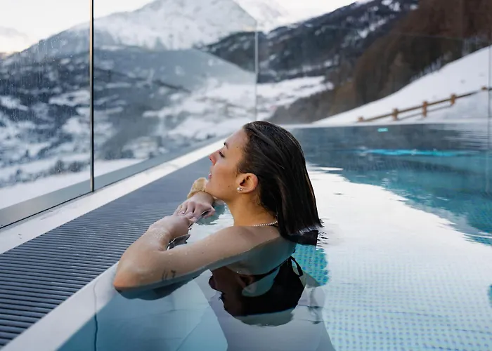 Aparthotel Gruenwald Und Mit Pool Sölden