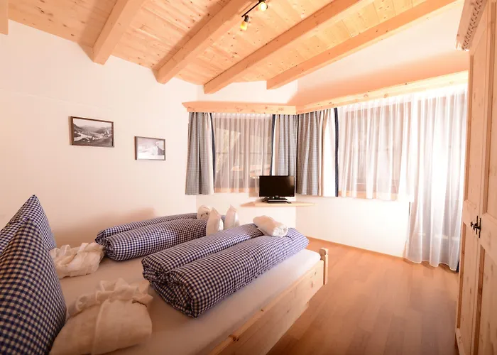 Gruenwald Und Mit Pool Aparthotel Sölden