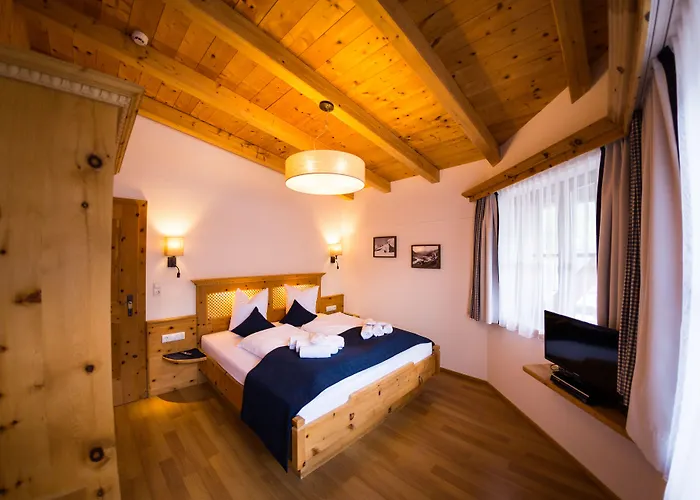 Gruenwald Und Mit Pool Aparthotel Sölden