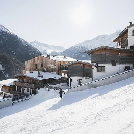 Gruenwald Und Mit Pool Apartmanhotel 4*